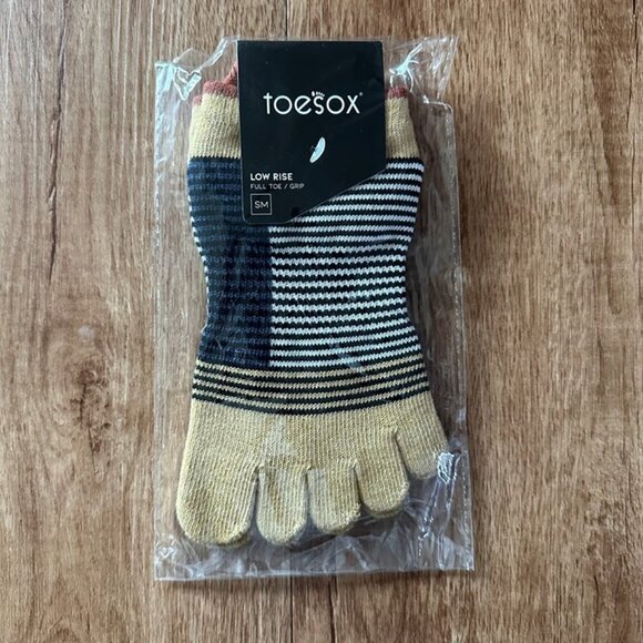 Toesox Full Toe Grip Socks Pilates Scrunch Knee Crew Low Rise Bundle Size SM - Picture 8 of 8